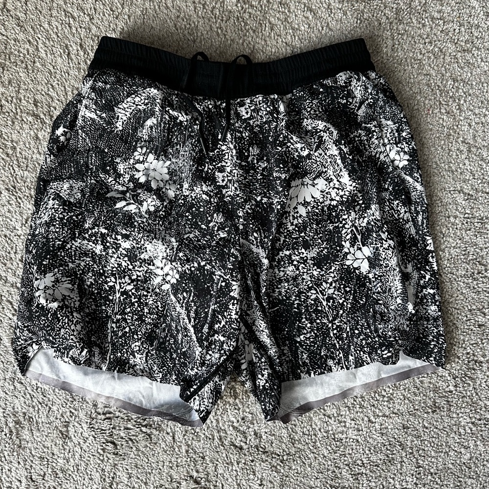 Lululemon swim trunks M
